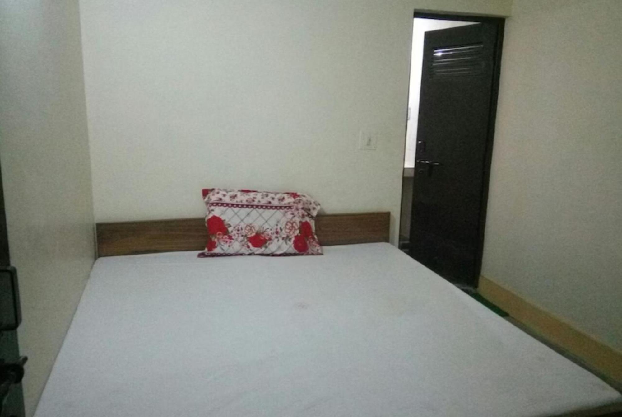 Grg Shanti Guest House Varanasi Near Manikarnika Ghat Exterior foto