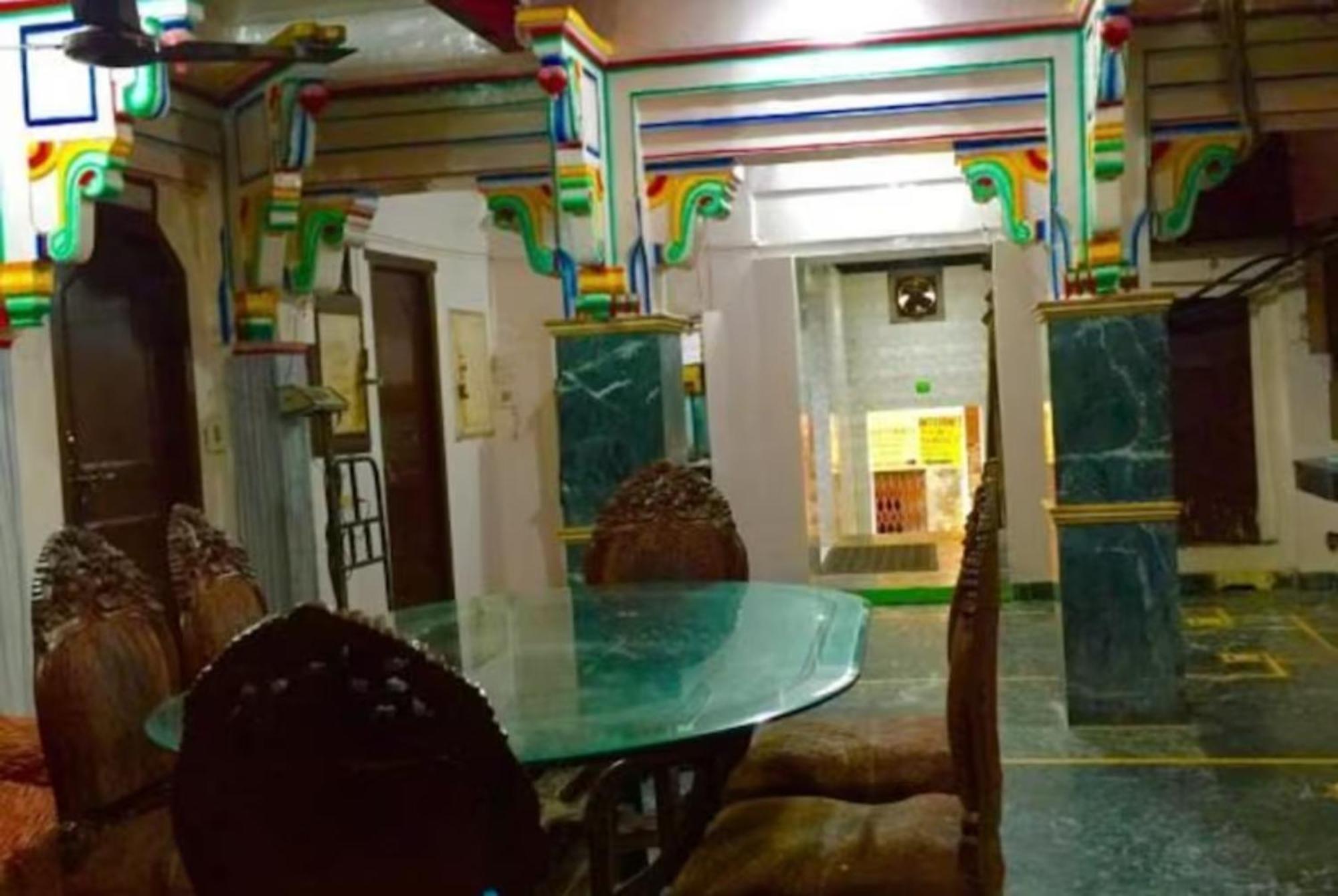 Grg Shanti Guest House Varanasi Near Manikarnika Ghat Exterior foto
